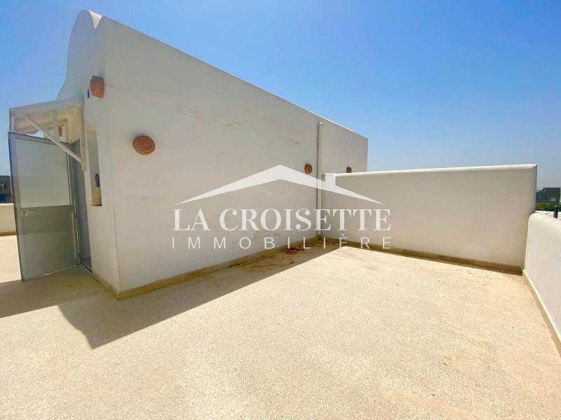 Villa S+5 avec piscine à Gammarth 